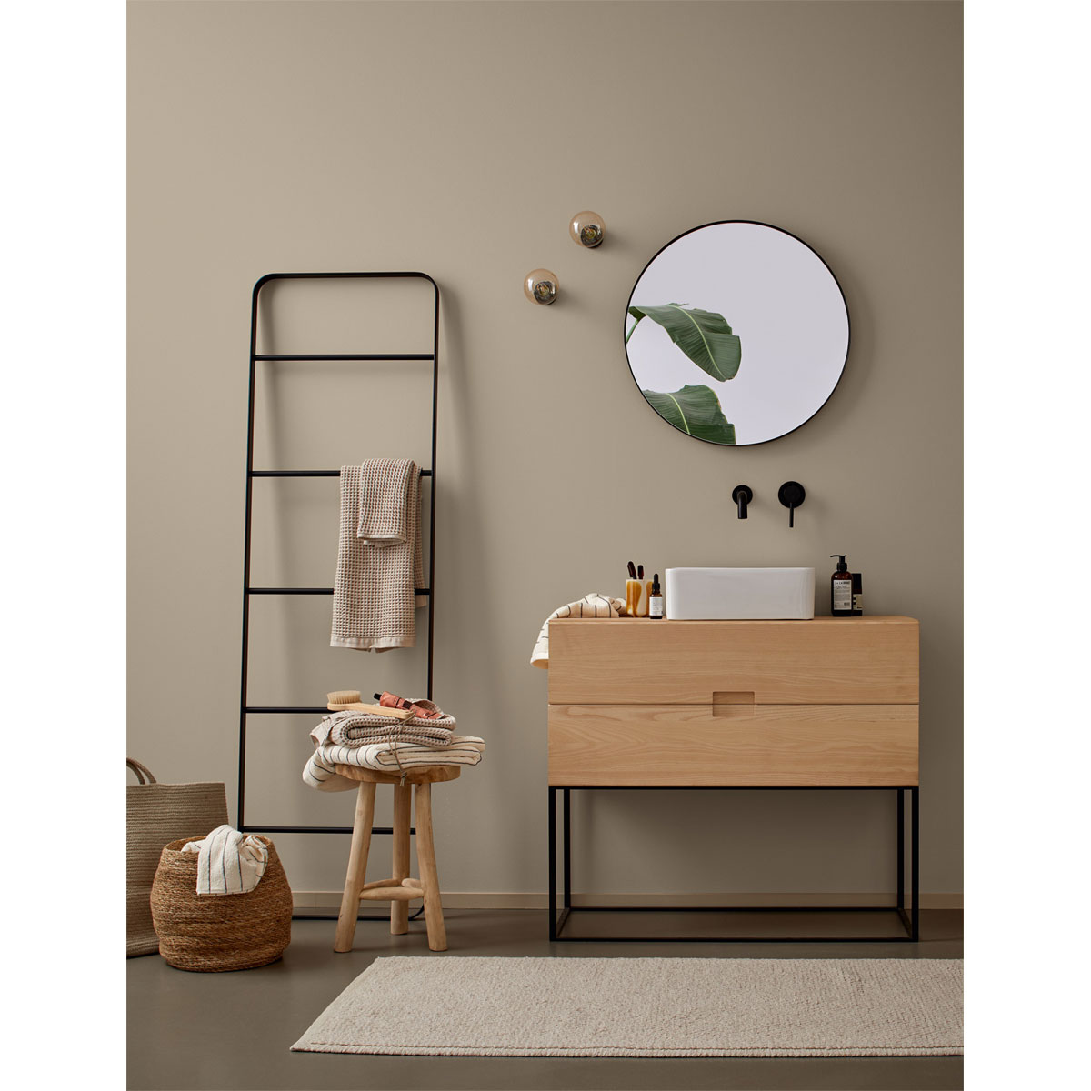 Alpina Innenfarbe pure farben 2,5 L Graubeige matt Bild 2