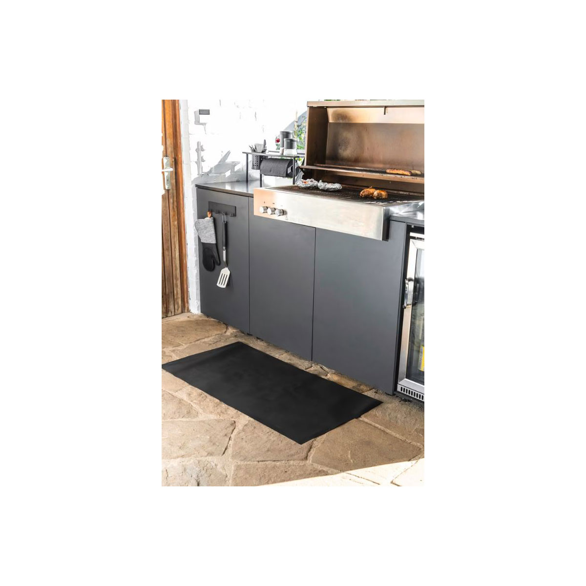 Wenko Spritzschutzmatte Mod. Suma Schwarz 120 x 60 cm, wasserfest und abwischbar Bild 3