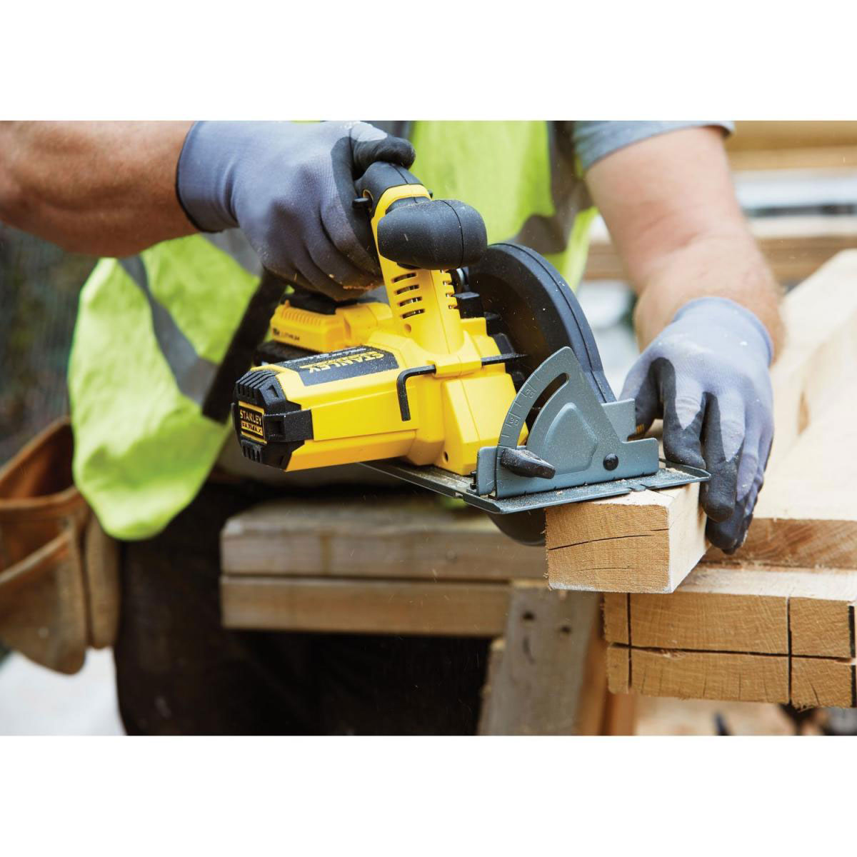 Stanley 18 V 4 Ah Handkreissäge 2 Akkus Koffer Bild 3