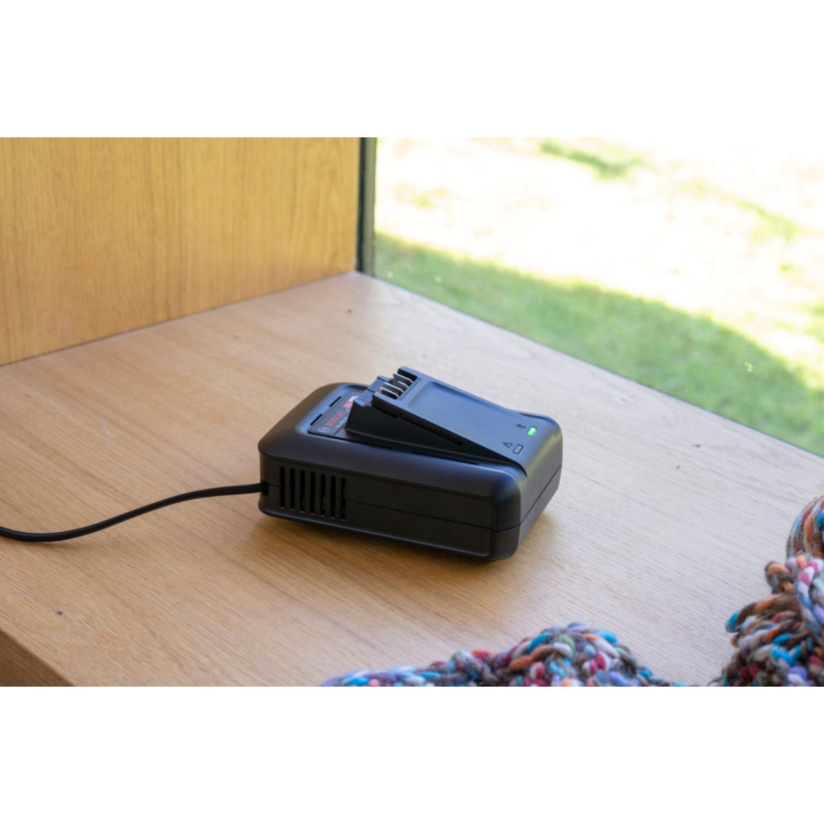 Bosch Schnell-Lader AL 18V-44 Bild 4