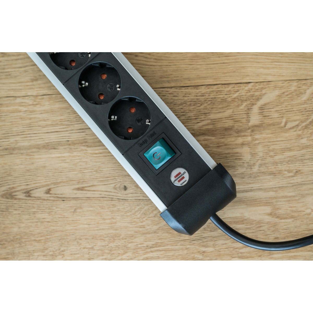Brennenstuhl Premium-Alu-Line Steckdosenleiste 4-fach Bild 8