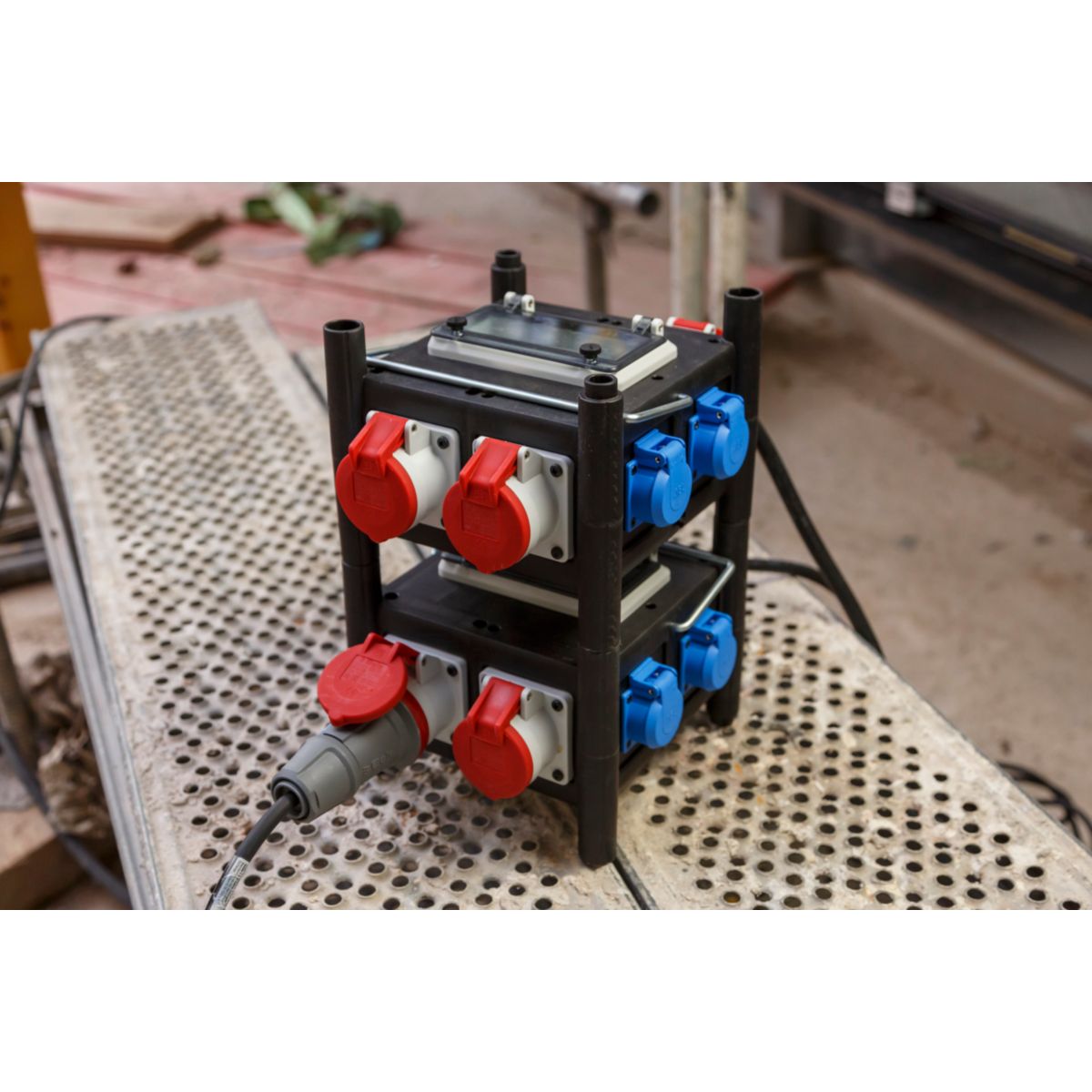 Brennenstuhl Kompakter Stromverteiler BSV 3/32 2 2m Bild 6