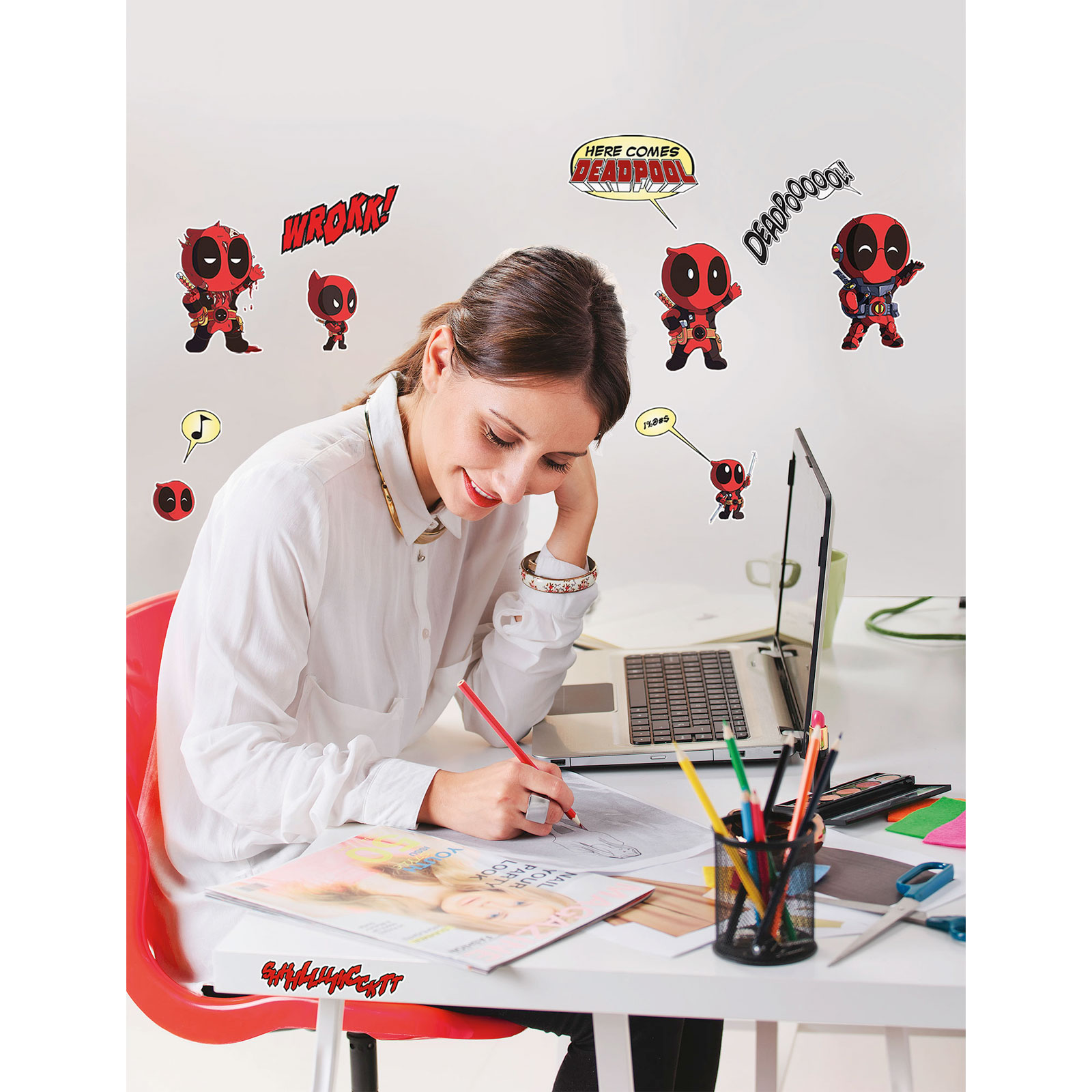 Komar  Wandtattoo Deadpool Cute 50x70 cm